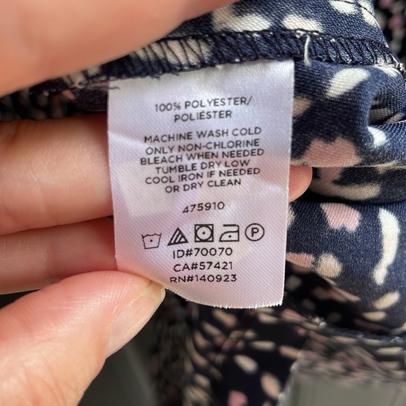 EUC Ann Taylor navy with pink and white for detail with long sleeves size 12 - Picture 6 of 6